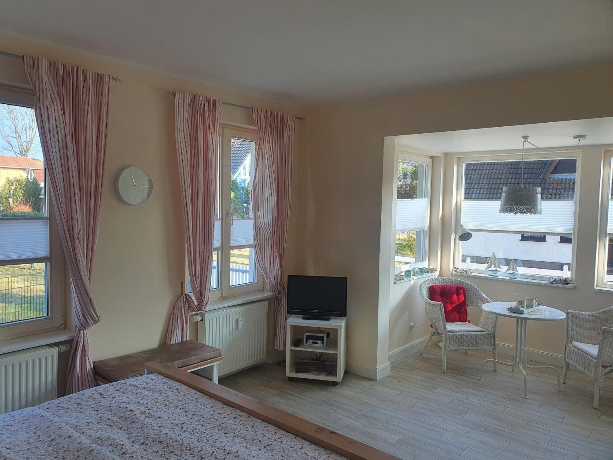 Ferienwohnungen Im Haus Boree Prerow Exterior foto